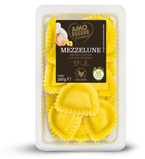 MEZZELUNE CON GAMBERI, BURRATA E SCORZE DI LIMONE