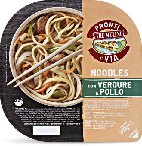 NOODLES CON POLLO E VERDURE