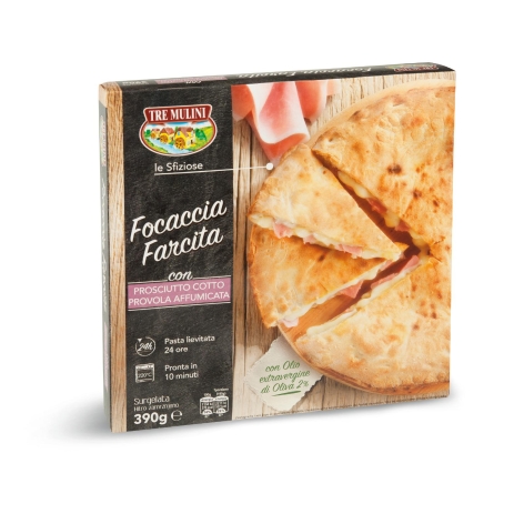 FOCACCIA FARCITA CON PROSCIUTTO COTTO E PROVOLA AFFUMICATA