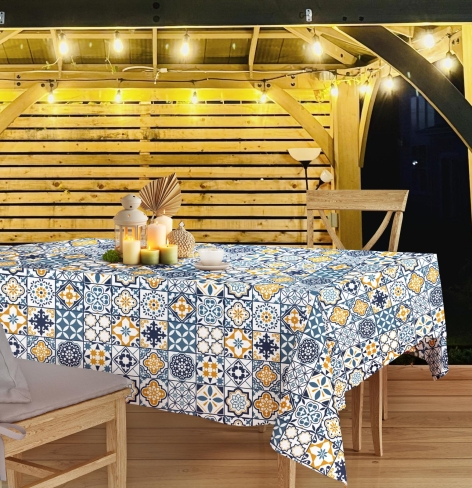 TOVAGLIA IN PVC 150X150 CM/
120X160 CM