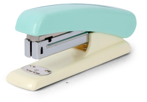 PERFORATRICE / PINZATRICE CON 200 GRAFFETTE