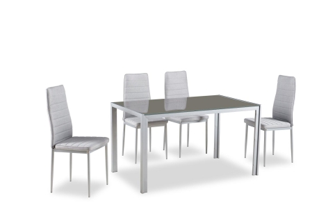 SET DA PRANZO TAVOLO E 4 SEDIE