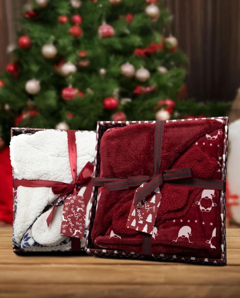 CONFEZIONE REGALO PLAID CON CALZINI